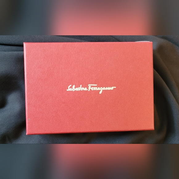 FERRAGAMO-Black Gancini Card Holder - Picture 5 of 9